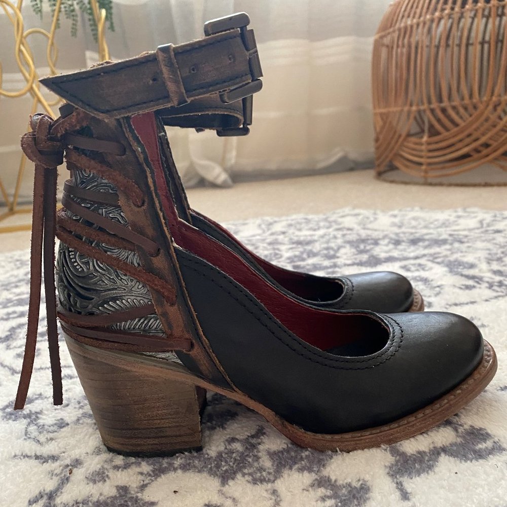 Freebird by Steven Raenne Shoe Size 5